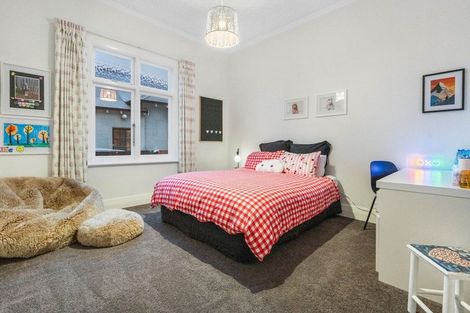 Photo of property in 72 Hargest Crescent, Saint Clair, Dunedin, 9012