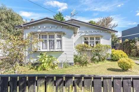 Photo of property in 17 Hutchison Crescent, Durie Hill, Whanganui, 4500