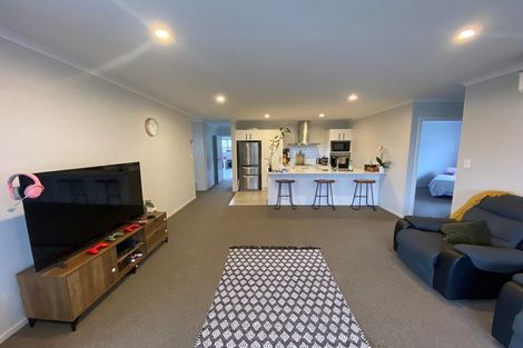Photo of property in 19 Richardson Road, Omokoroa, 3114