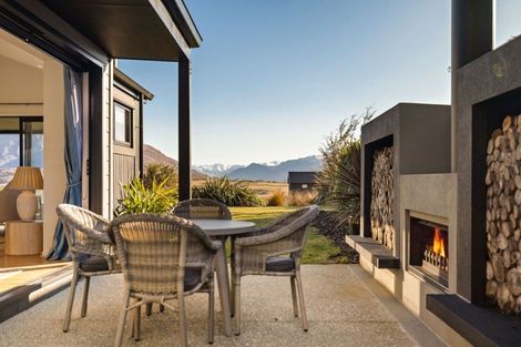 Photo of property in 27 Glenfiddich Road, Jacks Point, Queenstown, 9371