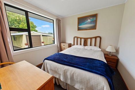 Photo of property in 47 Seaward Road, Edendale, 9825