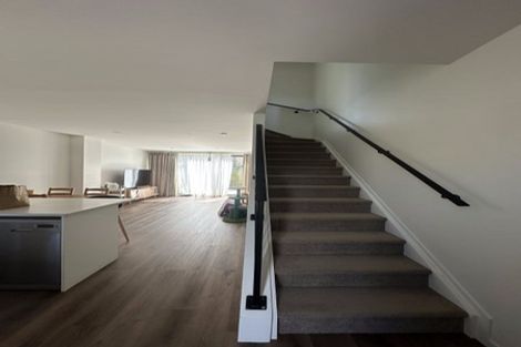 Photo of property in 10 Rara Lane, Manukau, Auckland, 2104