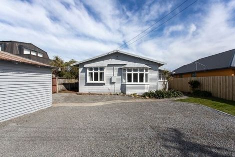 Photo of property in 282 Marine Parade, New Brighton, Christchurch, 8061