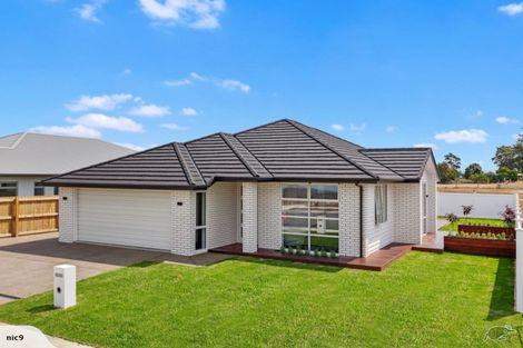Photo of property in 13 Kakariki Drive, Coastlands, Whakatane, 3120
