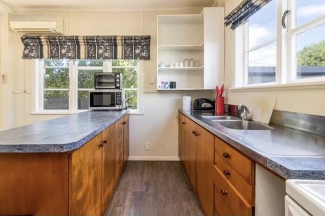 Photo of property in 15 Attlee Crescent, Bryndwr, Christchurch, 8053