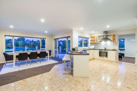 Photo of property in 2 Aunceston Rise, Alfriston, Auckland, 2105