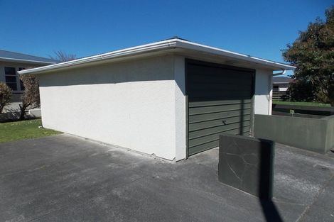 Photo of property in 60 College Street, Awapuni, Palmerston North, 4412