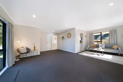 Photo of property in 26 Garton Drive, Massey, Auckland, 0614