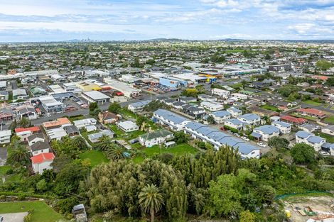 Photo of property in 4104 Great North Road, Glen Eden, Auckland, 0602