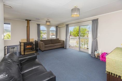 Photo of property in 156 California Drive, Totara Park, Upper Hutt, 5018