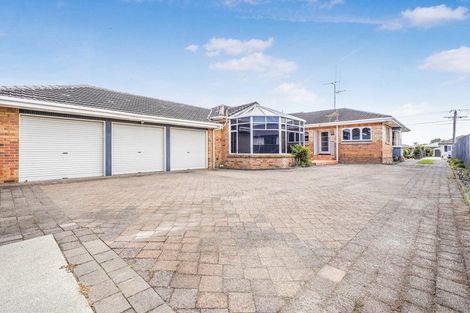 Photo of property in 19 Bolmuir Road, Forest Lake, Hamilton, 3200