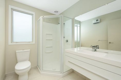 Photo of property in 16 Saint Pauls Drive, Brookfield, Tauranga, 3110