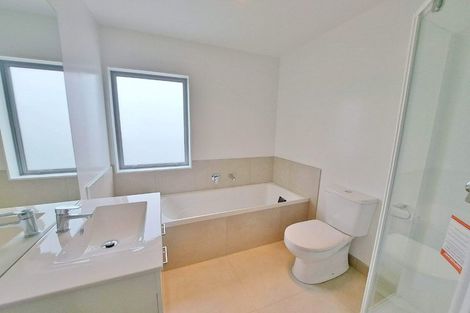 Photo of property in 15c Chadwick Crescent, Mangere East, Auckland, 2024