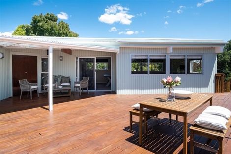 Photo of property in 15 Emerald Hill, Havelock North, 4130