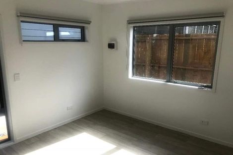 Photo of property in 7 Skyla Place, Massey, Auckland, 0614