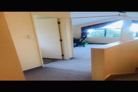 Photo of property in 370 Tararua Road, Levin, 5571