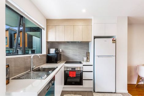 Photo of property in 17 Red Arches Road, Henderson, Auckland, 0610