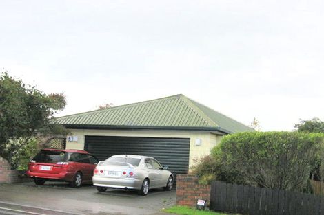 Photo of property in 144 Botany Road, Botany Downs, Auckland, 2010