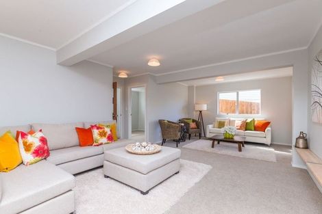 Photo of property in 55 Bruce Road, Glenfield, Auckland, 0629