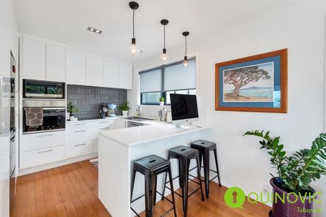 Photo of property in 5/233 Hurstmere Road, Takapuna, Auckland, 0622