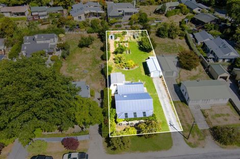 Photo of property in 16 Caernarvon Street, Arrowtown, 9302