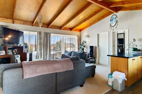 Photo of property in 18 Kiddle Drive, Hilltop, Taupo, 3330