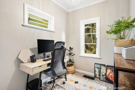 Photo of property in 63 Cashmere Avenue, Khandallah, Wellington, 6035