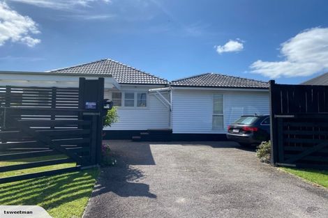 Photo of property in 15 Bernard Street, Avenues, Whangarei, 0110