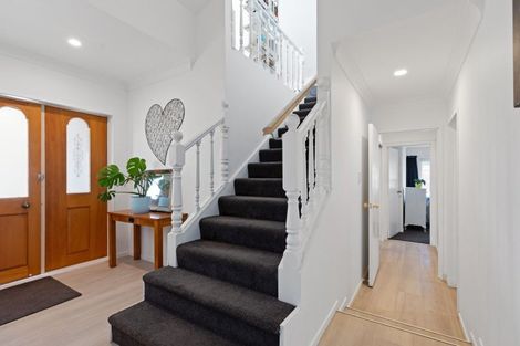 Photo of property in 142 Ngatai Road, Otumoetai, Tauranga, 3110