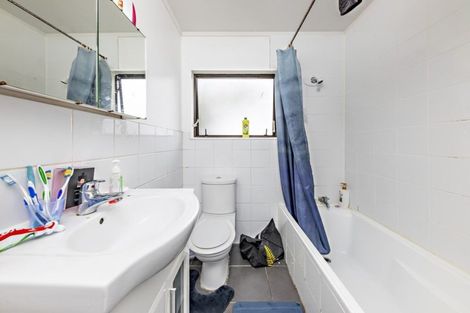 Photo of property in 2/8 Ross Avenue, Otara, Auckland, 2023