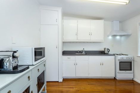 Photo of property in 178 East Street, Greytown, 5712