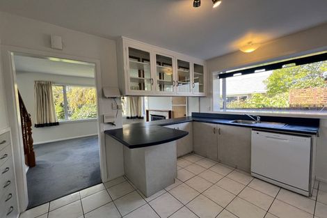 Photo of property in 11 Sevenoaks Drive, Bryndwr, Christchurch, 8053