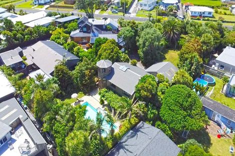 Photo of property in 7-9 Mace Terrace, Oakura, 4314