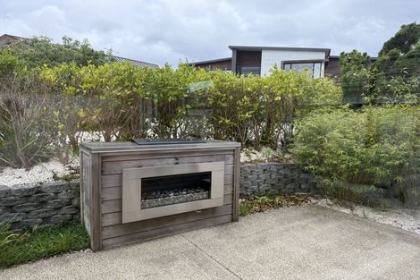 Photo of property in 13 Tuatini Place, Long Bay, Auckland, 0630