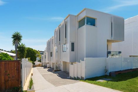 Photo of property in 1/186 Forrest Hill Road, Forrest Hill, Auckland, 0620