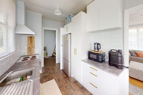 Photo of property in 42 Ruapehu Street, Castlecliff, Whanganui, 4501