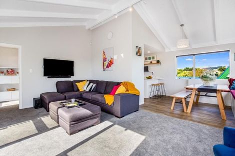 Photo of property in 60 Mercury Way, Whitby, Porirua, 5024