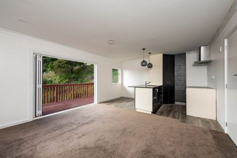 Photo of property in 2 Dunedin Terrace, Melrose, Wellington, 6023