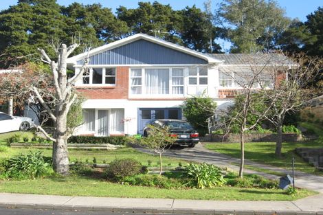 Photo of property in 33 Lawrence Crescent, Hillpark, Auckland, 2102