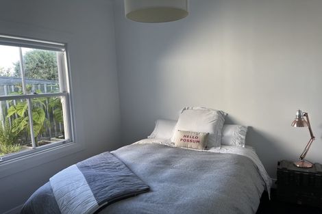 Photo of property in 82 Moana Road, Kelburn, Wellington, 6012