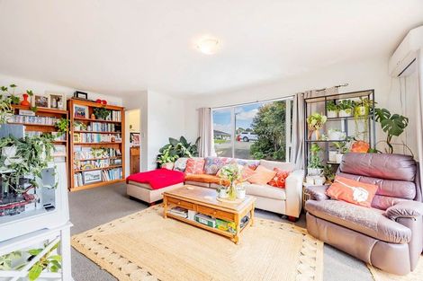 Photo of property in 9 Blacks Road, Greenhithe, Auckland, 0632