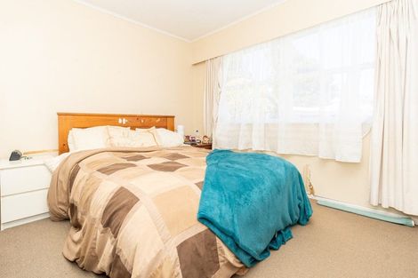Photo of property in 48 Mears Road, St Andrews, Hamilton, 3200