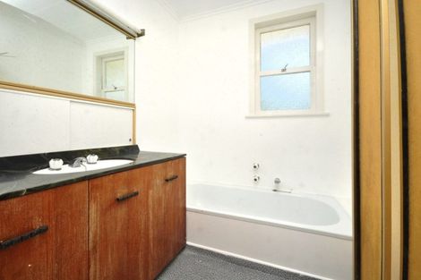 Photo of property in 87 Willerton Avenue, New Lynn, Auckland, 0600