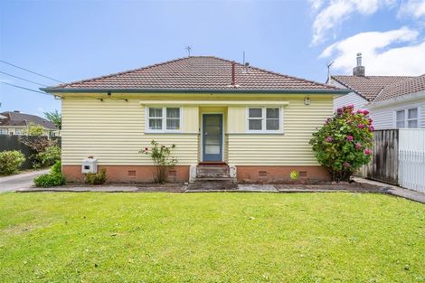 Photo of property in 3 Bush Street, Naenae, Lower Hutt, 5011