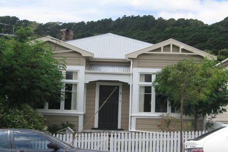 Photo of property in 5 Porritt Avenue, Mount Victoria, Wellington, 6011