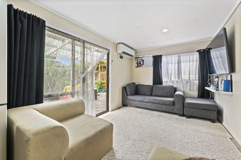 Photo of property in 11 Steven Street, Mangere East, Auckland, 2024