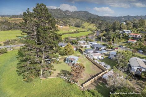 Photo of property in 5a Ocean Beach Road, Tairua, 3508