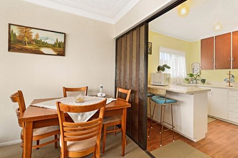 Photo of property in 2/4 Menary Street, Papakura, 2110