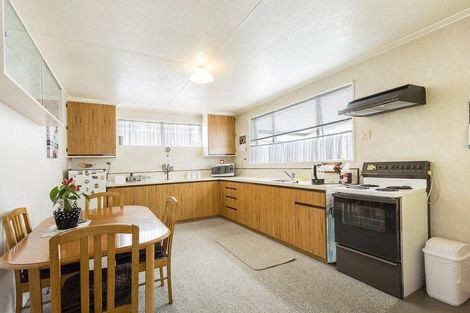 Photo of property in 160 Macandrew Road, South Dunedin, Dunedin, 9012