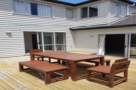 Photo of property in 102 Tamahere Drive, Glenfield, Auckland, 0629